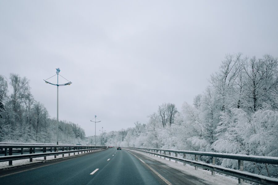 Winter tale road